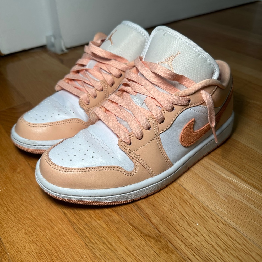 Nike Jordan 1 Low